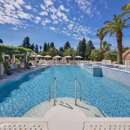 Mediteran & Ξενοδοχείο 4*