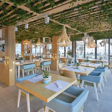 Mediteran & 4* Budva